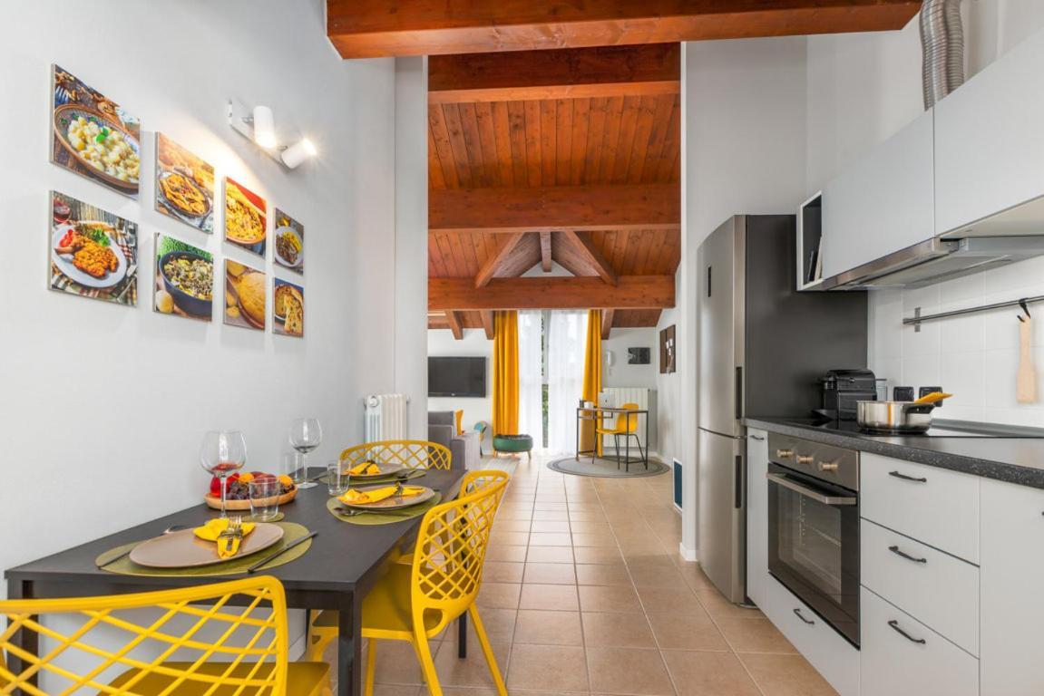 Bregnano Casa Gialla 7A, New Apartment Milano&Como מראה חיצוני תמונה
